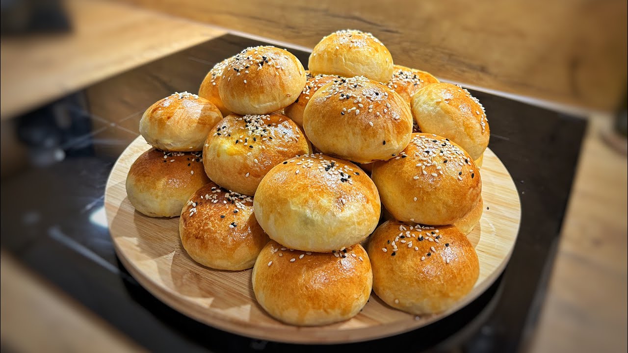 Pamuk Gibi Yumuşacık Peynirli Poğaça Tarifi 🧀✨