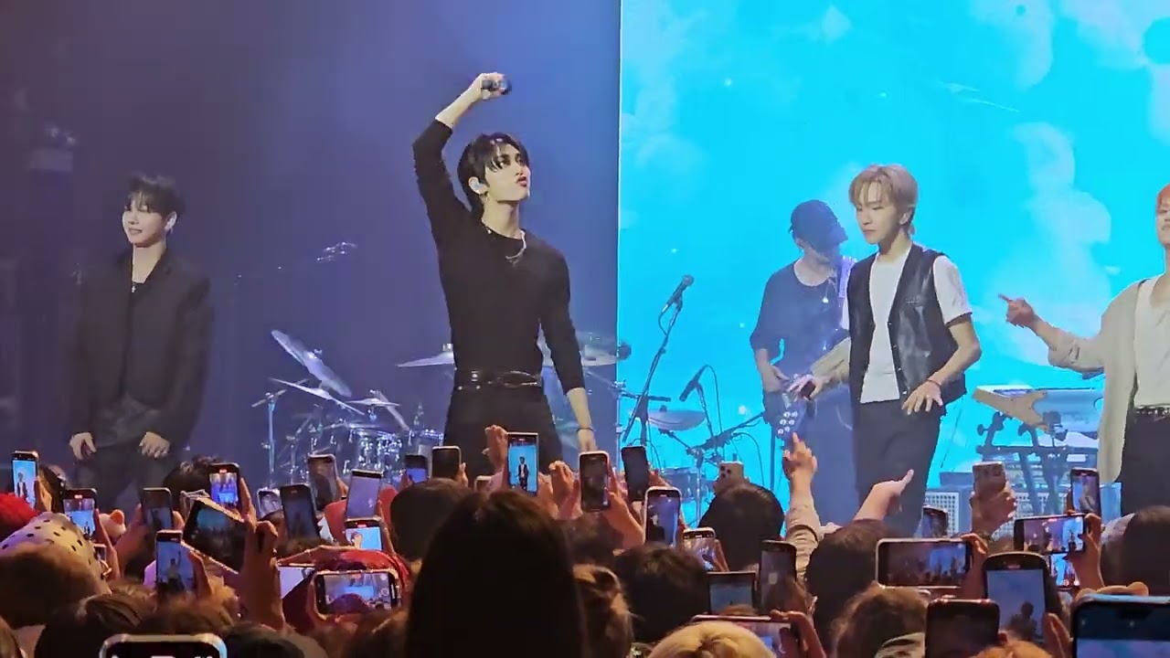 Serenade & IF I SAY I LOVE YOU - BOYNEXTDOOR [Lollapalooza House of Blues Chicago] 8.2.2025 Fancam