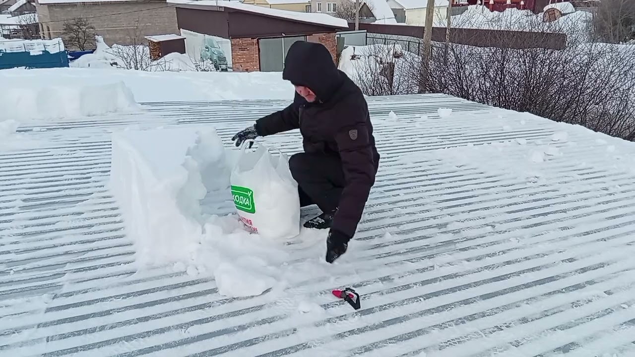 Февраль 2026г. Вес снега на крыше. 