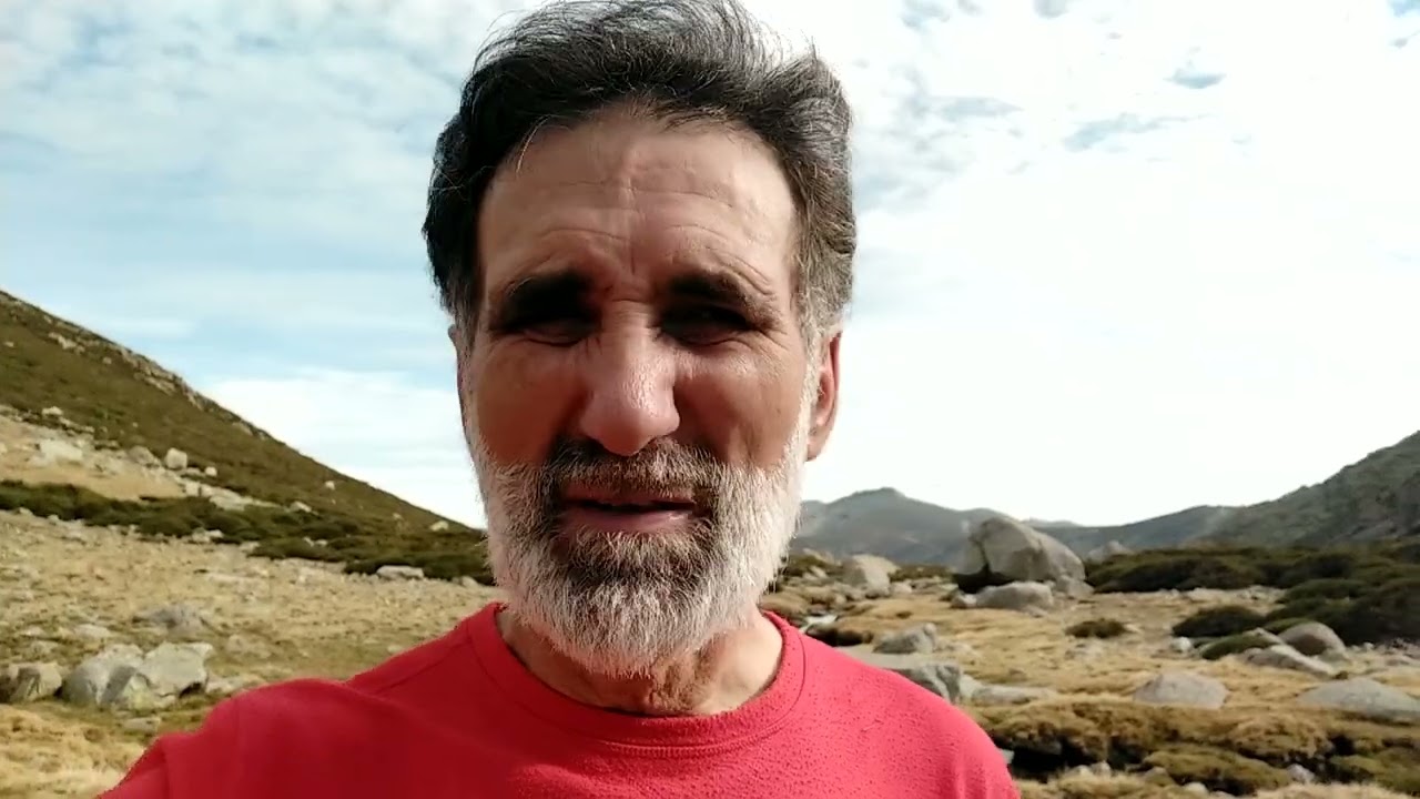 Ruta de Navalguijo a la Laguna de los Caballeros