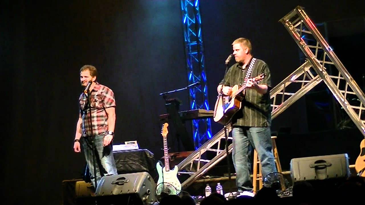 Tim Hawkins & Jonnie W. - The Tweet Song