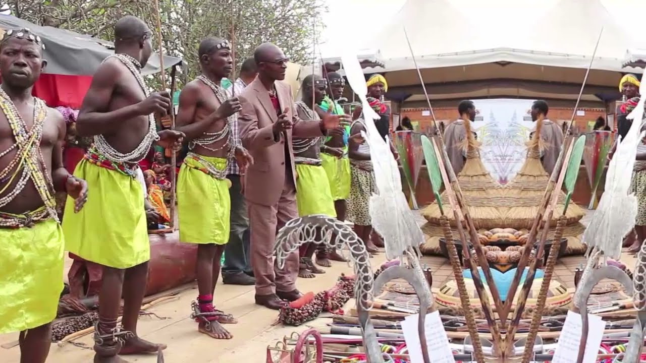 Les moundang (toupourie)