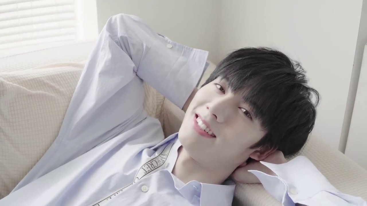 210103 邓超元 Deng Chaoyuan 'Every Day' Cover Photoshoot Behind the Scenes