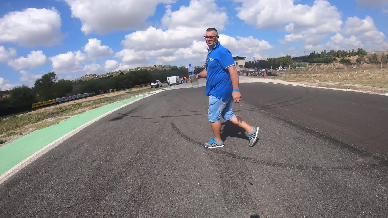 Gara di accelerazione autodromo valle dei templi ragalmuto