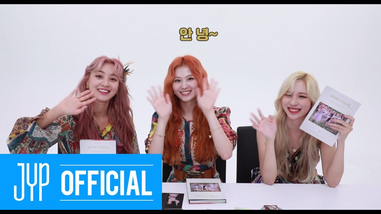 TWICE's Album Unboxing 