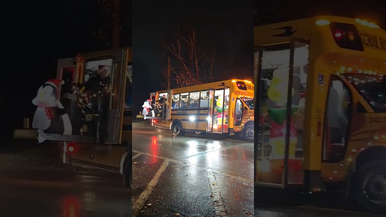 Alliston Santa clause parade &hearts;️ 