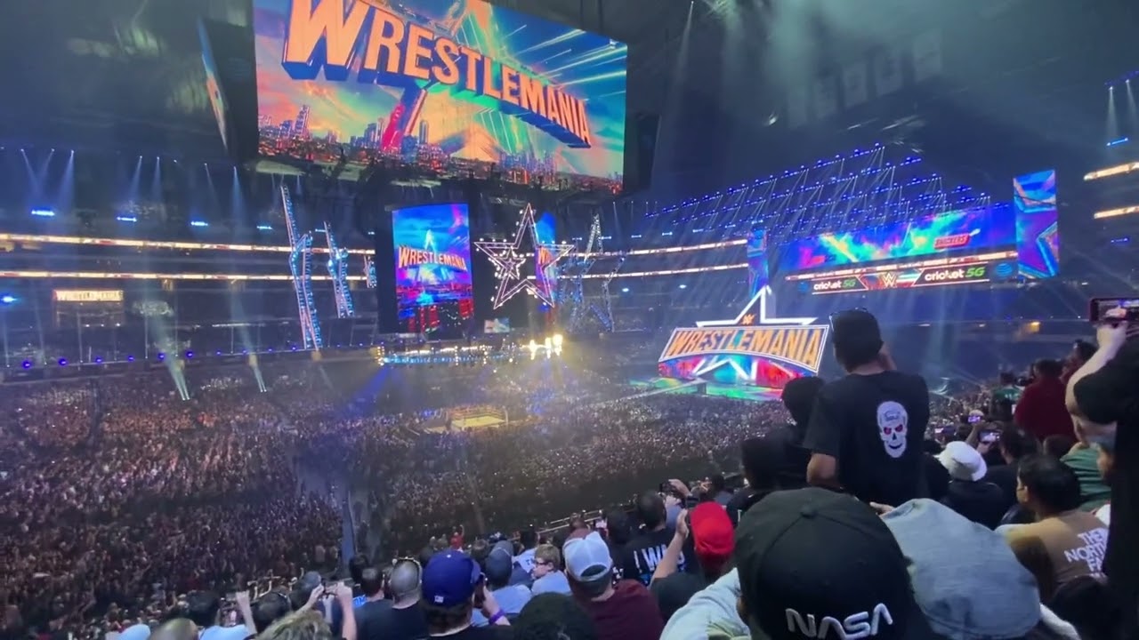 Cody Rhodes WWE return live crowd reaction Wrestlemania night one