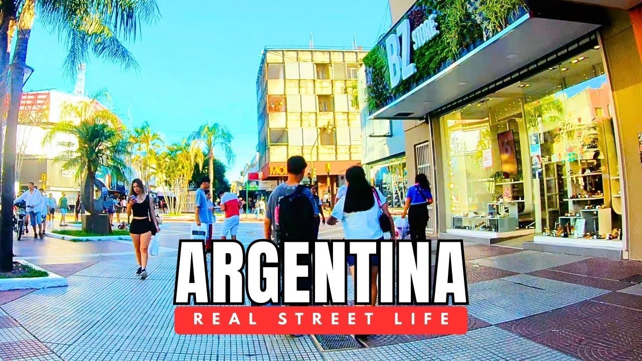 🎄 Christmas Eve Shopping in Argentina | City Walk Resistencia Chaco 🇦🇷