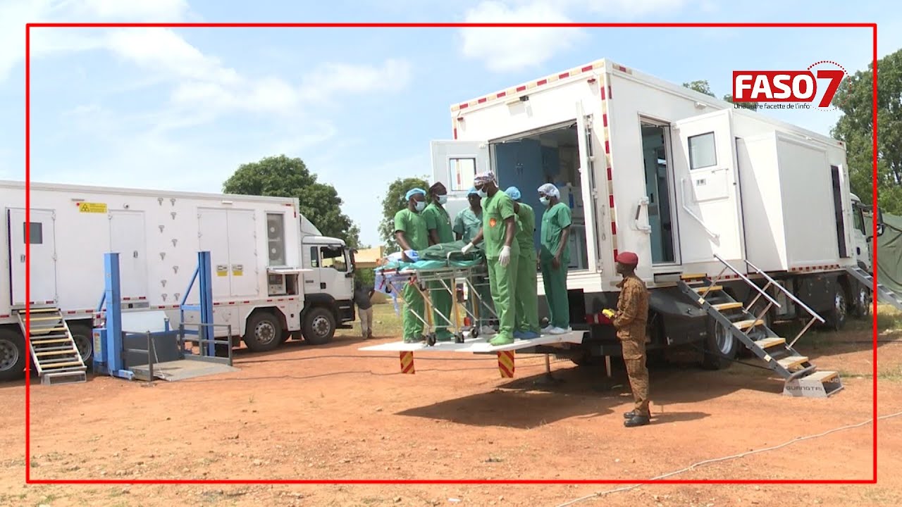Burkina Faso : L'hôpital mobile de campagne des armées soulage des patients à Tenkodogo