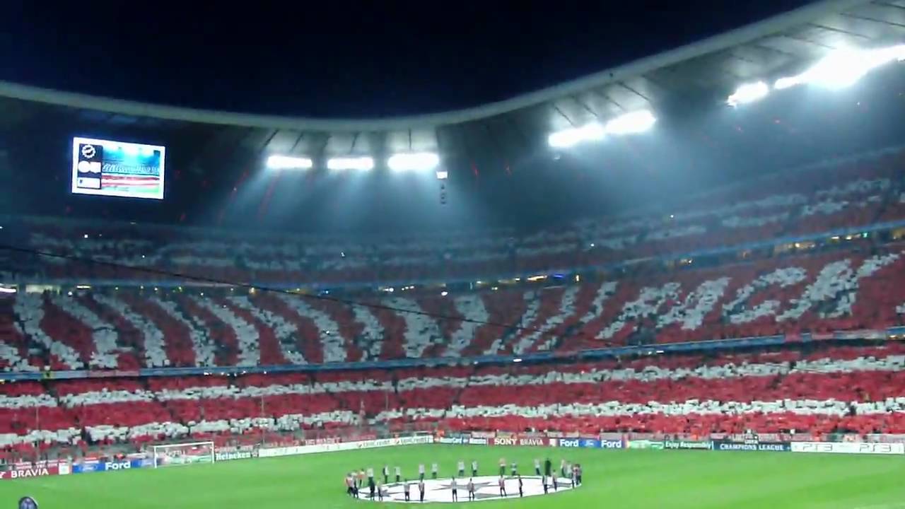 [HD] FC Bayern - Olympique Lyon - Choreo & Einlauf