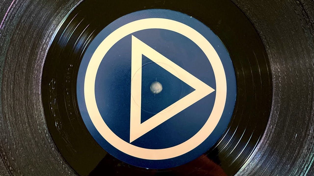 Brancaccio & Aisher - Fracture (K For Kharbanda Mix) | PLA02 - 2000 (12" Recording)