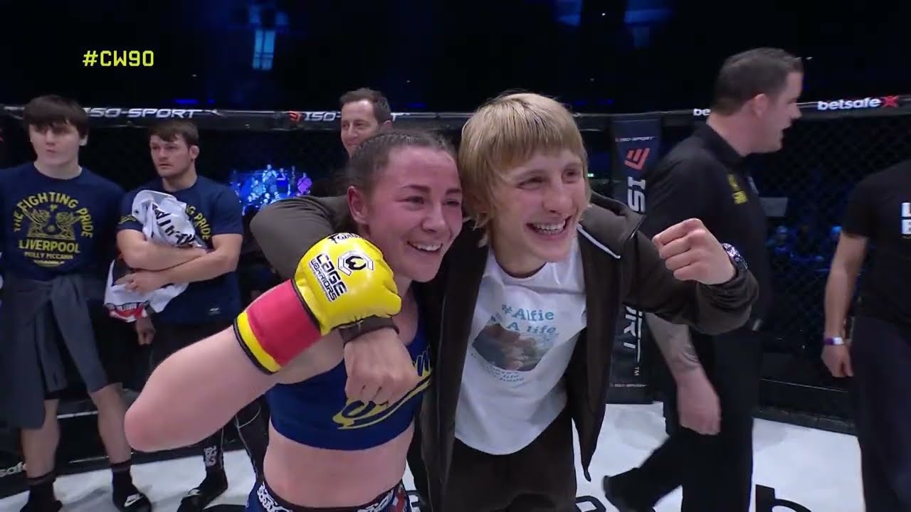 Cage Warriors 90: Molly McCann vs Bryony Tyrell