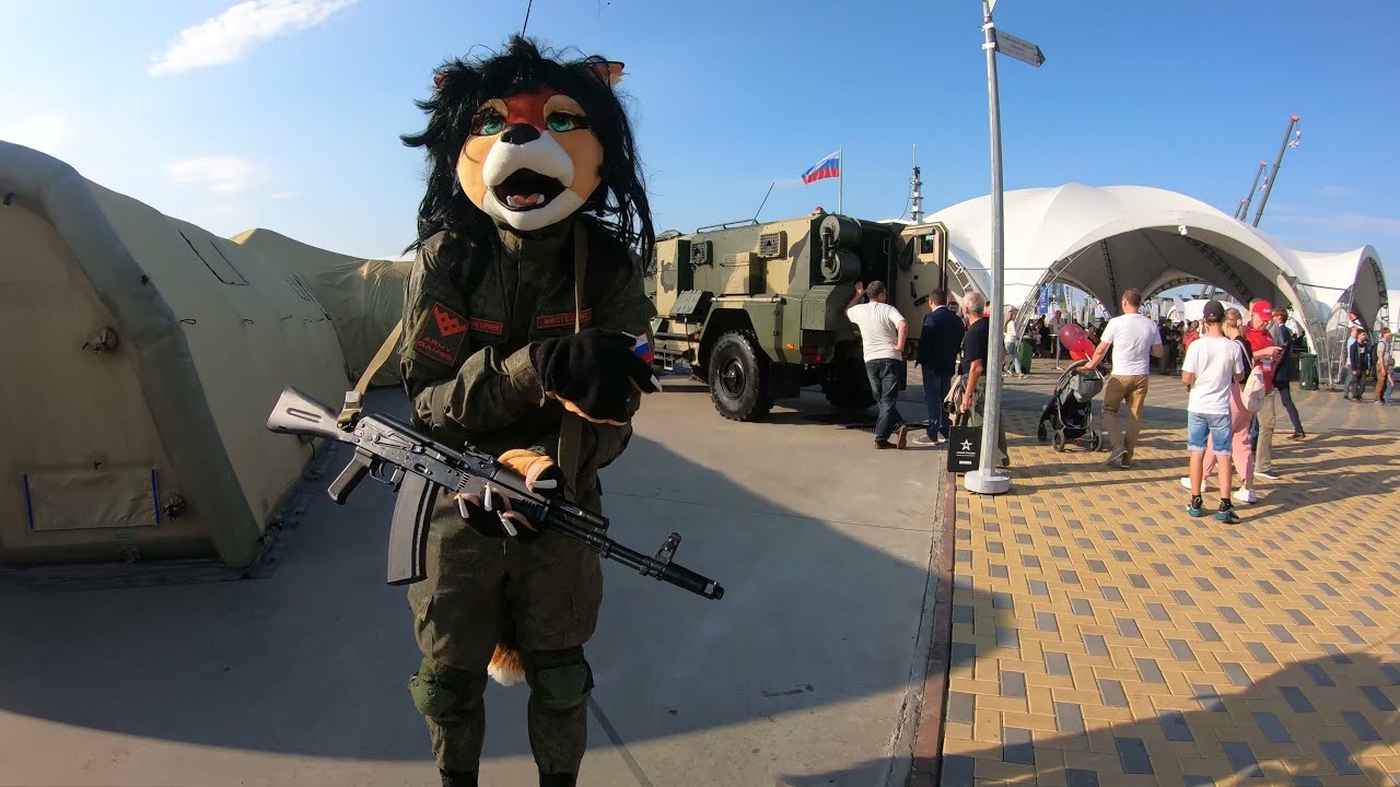 Парк Патриот выставка военной техники, Прогулка, Московский обл., Россия 4К.