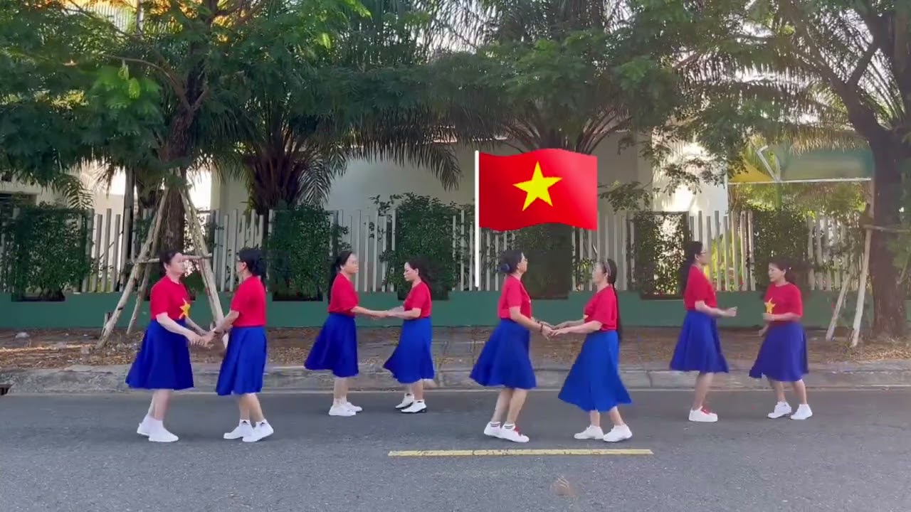 Chào mừng Đảng Cộng Sản Việt Nam