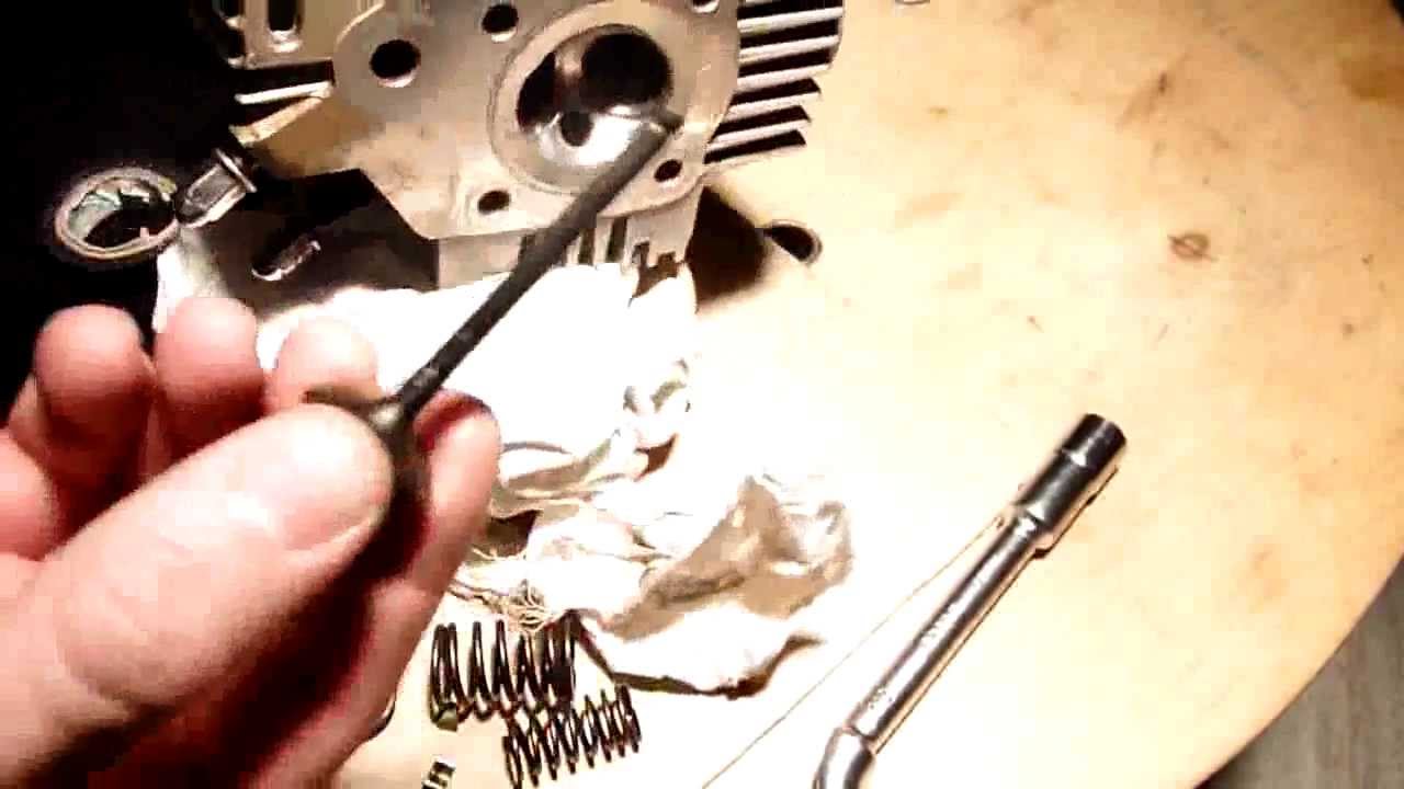 Montage de soupape sans outils ou presque (Dax 125)