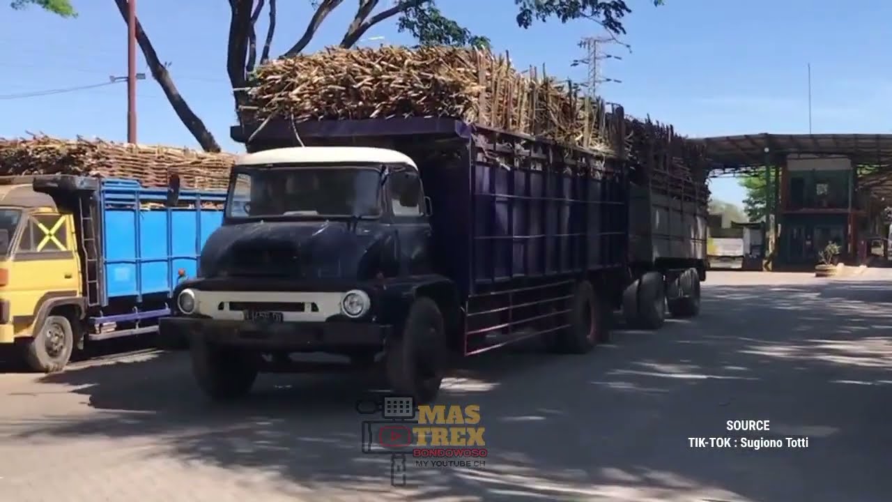 Truk ford Thames Trader, Truk Langka satu-satunya di indonesia. Banyak di cari kolektor motuba.