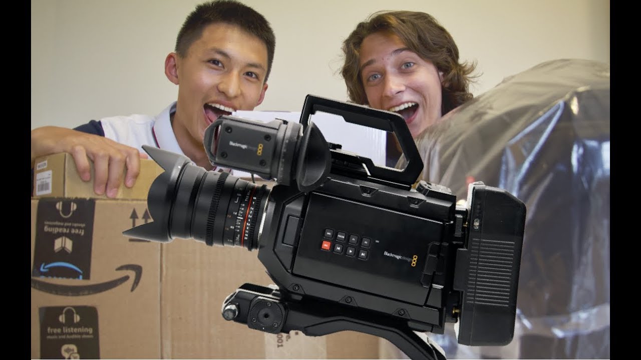 Ursa Mini 4.6K & Accessories Unboxing!!!
