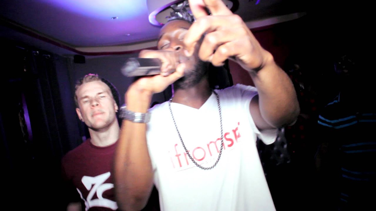 Mnkizzle - Rob a bank LIVE HD