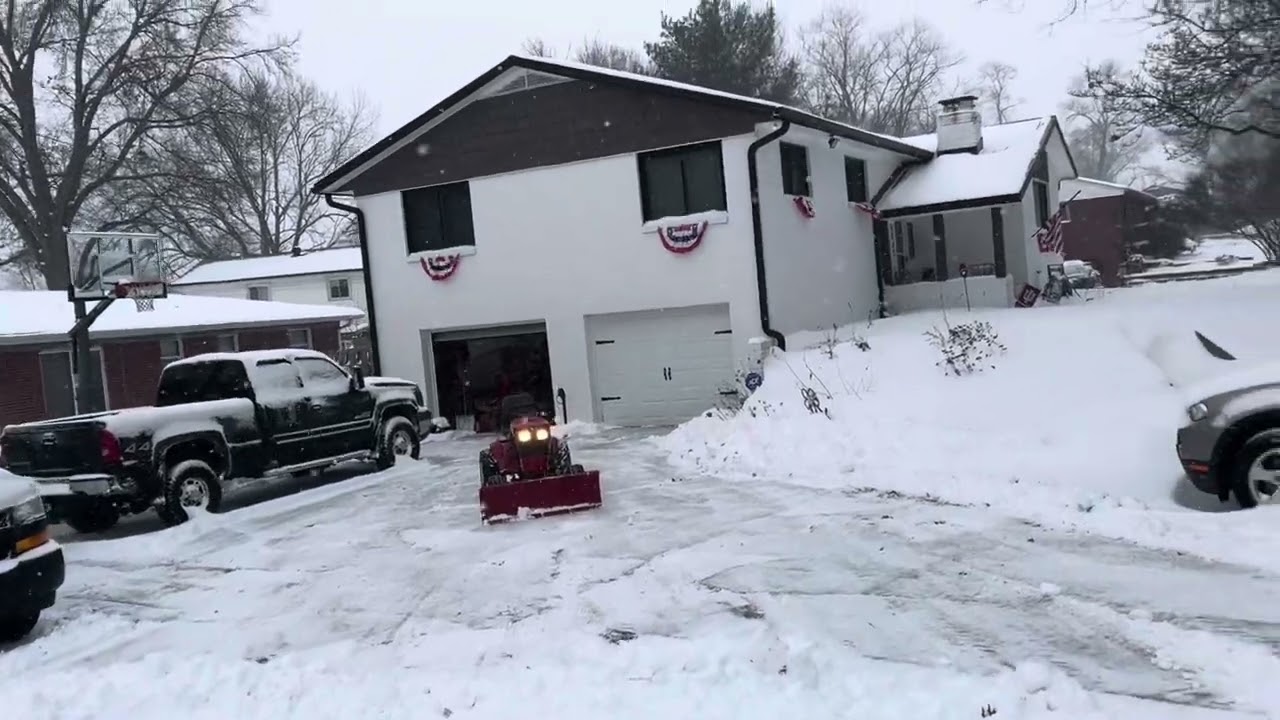Snowmageddon 2025 Snow Plowing with Wheel Horse 520-H