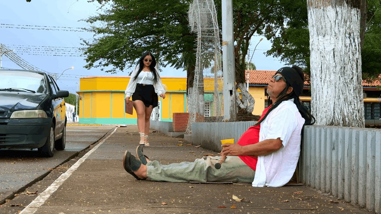 Empresario se viste de mendigo para probar la actitud de estos empleados