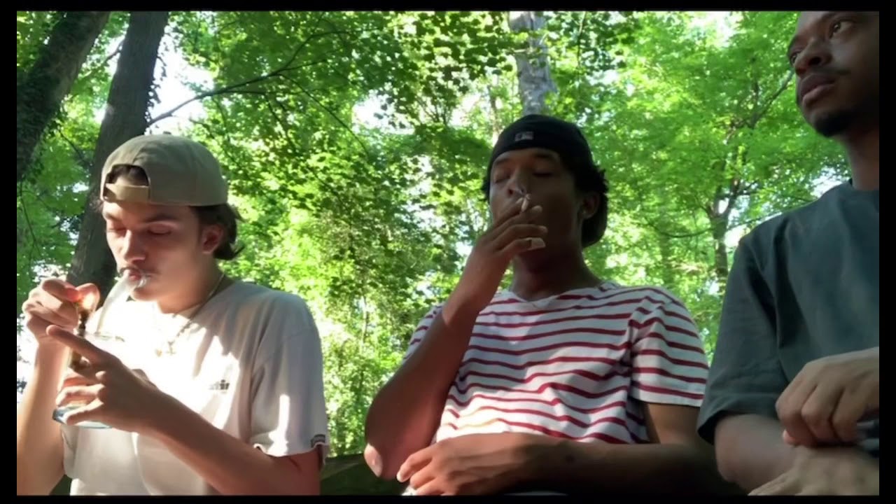 Uncut Bong Smoke Sesh (Music Recap)