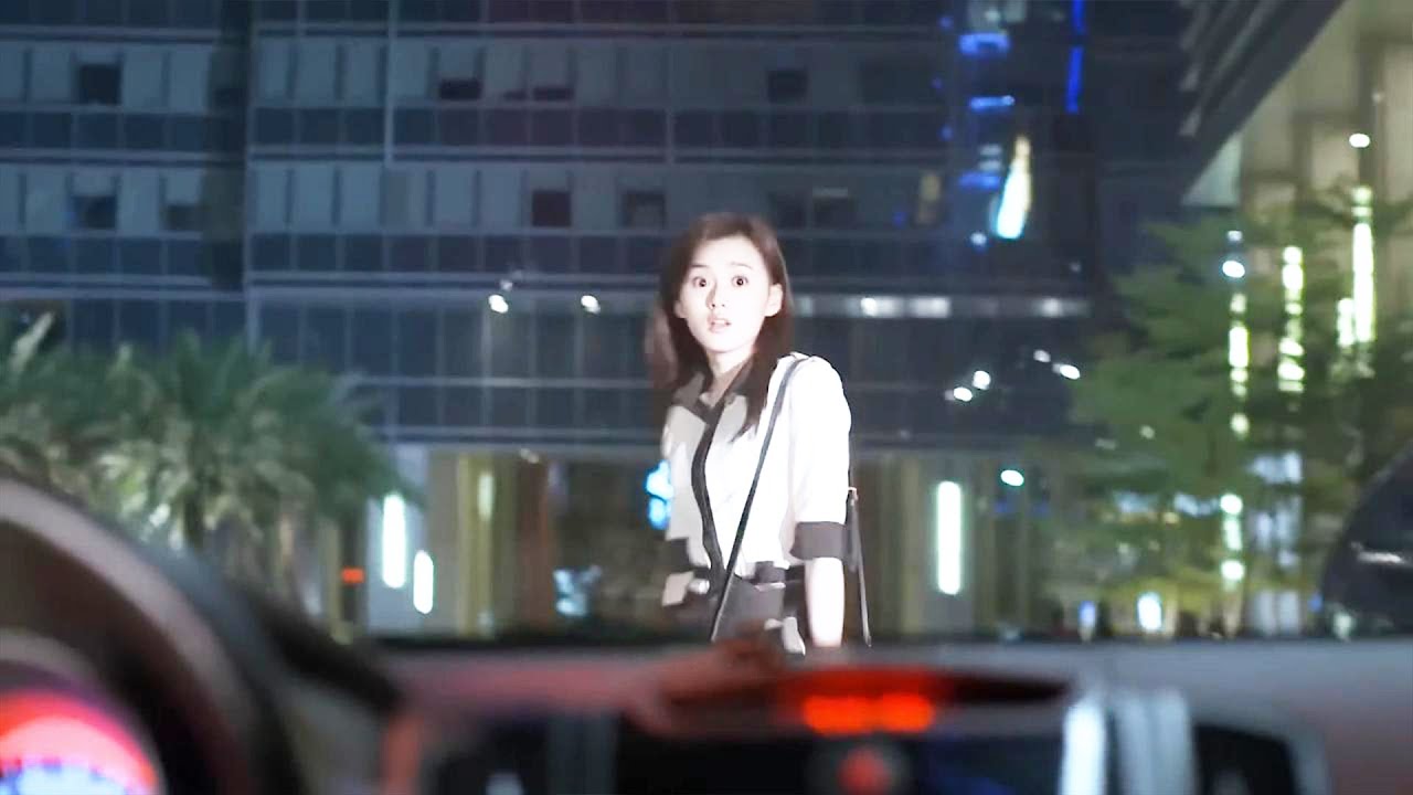 心機女猛踩油門去撞灰姑娘，怎料總裁直接用身體保護她，她嫉妒的發狂！💕Chinese Television Dramas