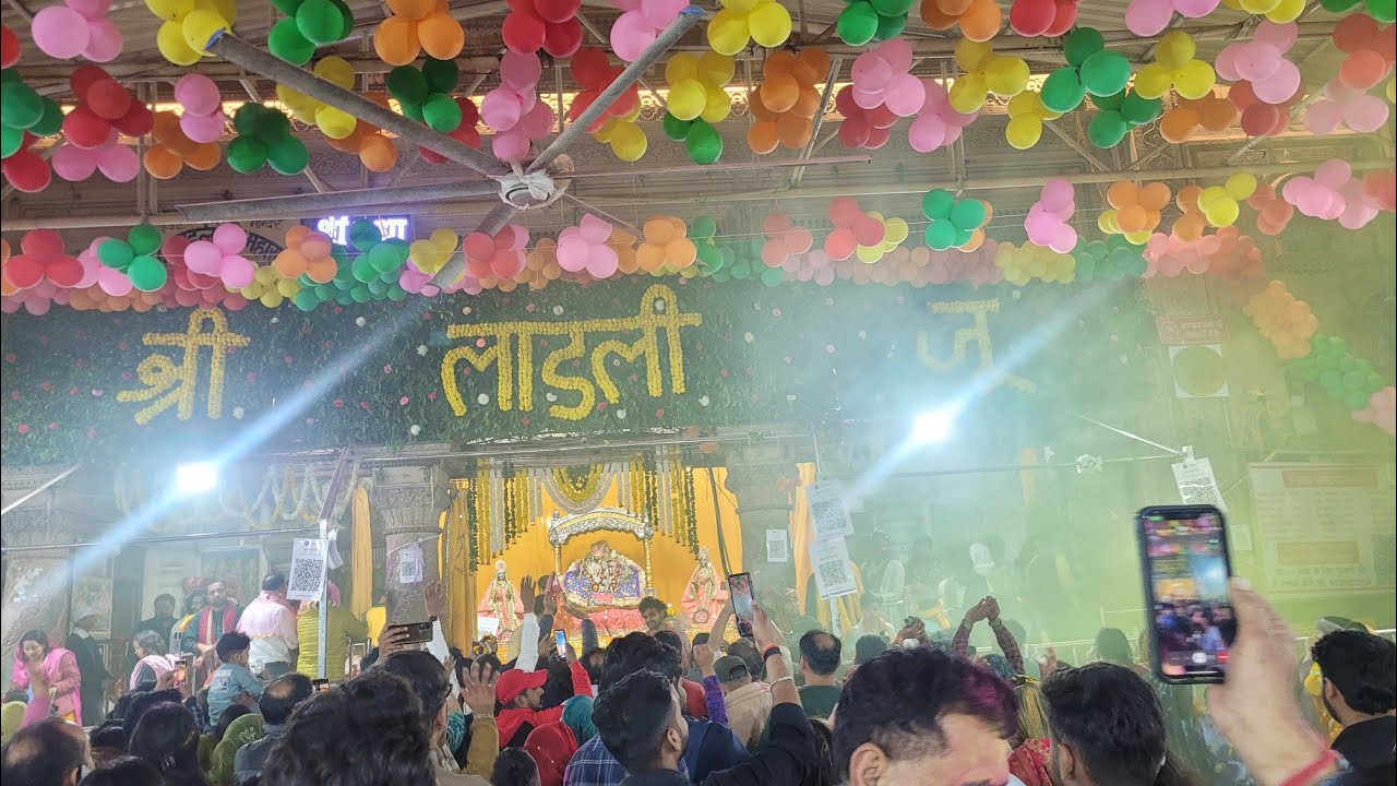 Vaanu ke birthday pr kiye shri ji ke darshan krne#14 feb#radharani#barsana#parikrma#youtube#