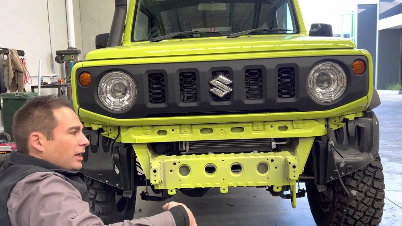 Видео установки, руль Predator на Suzuki Jimny JB74 2022 года.