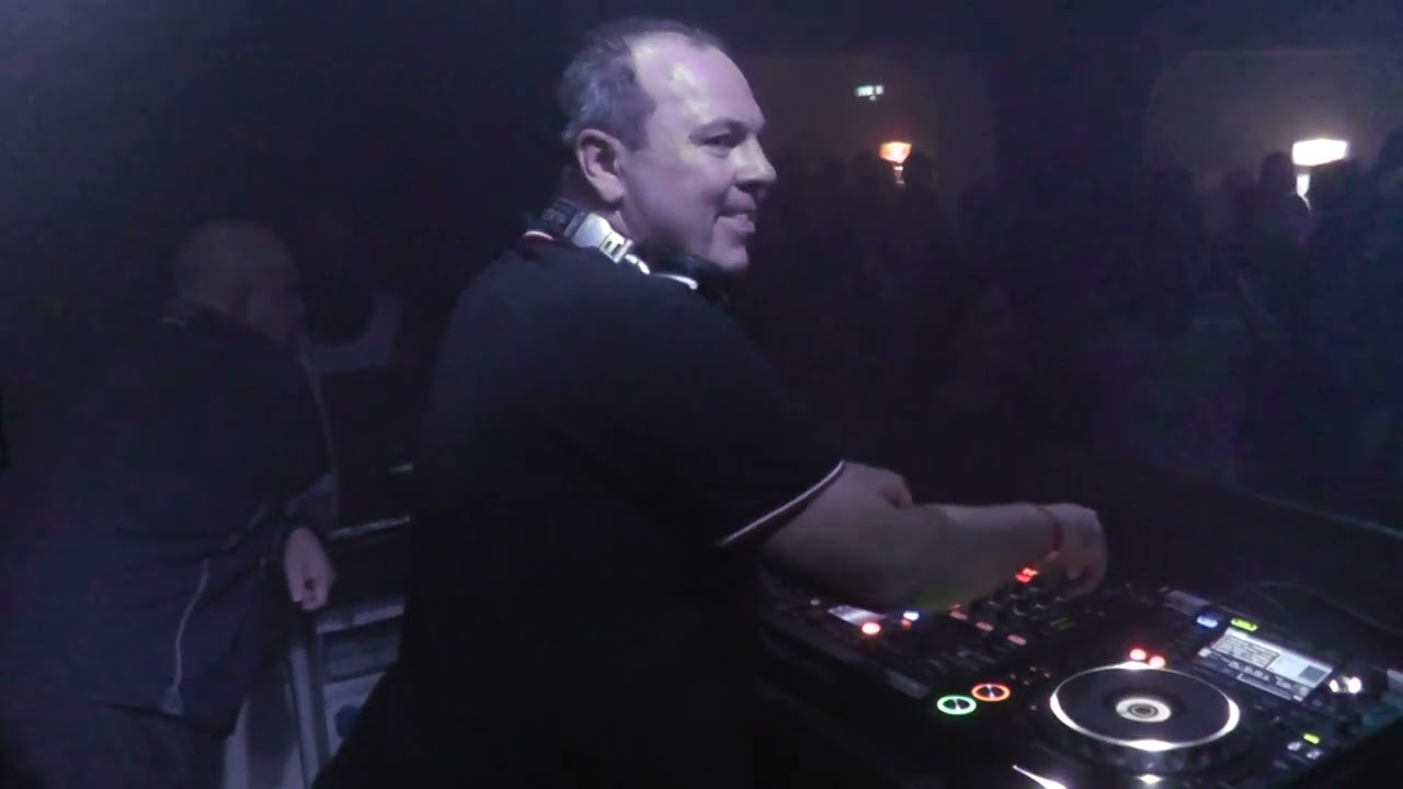 DJ Andre Visior Part 3 Age of Love 2 im Gambrinus Bad Homburg 25.09.2022