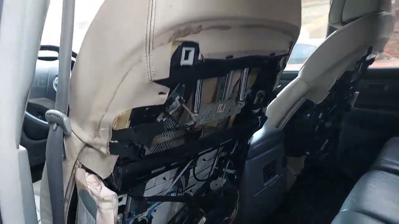Сиденья от BMW 5-ой серии в Land Cruiser 100