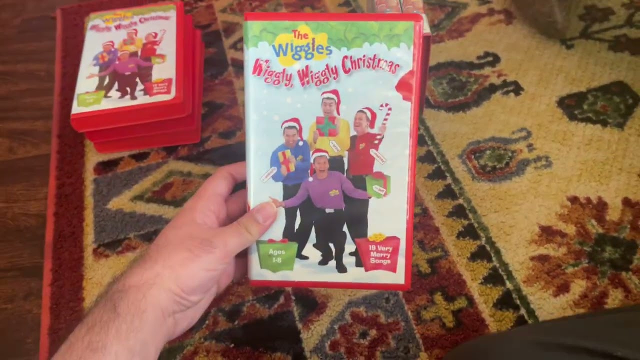 The Wiggles: Wiggly Wiggly Christmas VHS Comparison