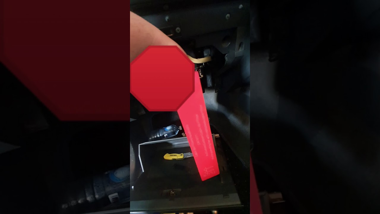cabin air filter change (holden rodeo 2007 rwd manual)