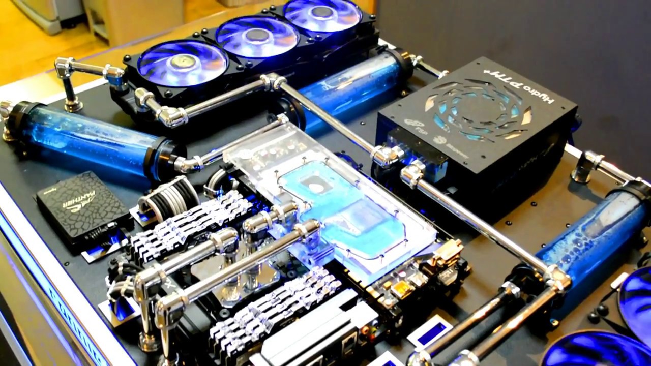 Wall Casemod PC