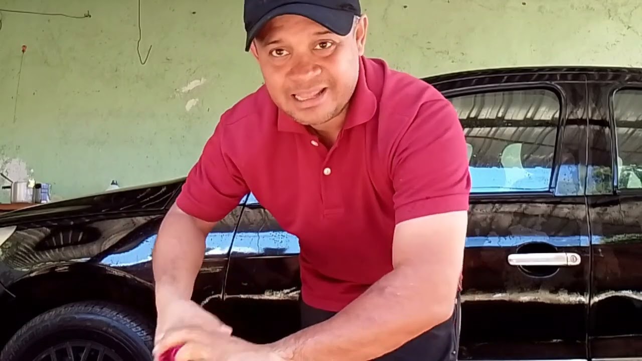 Eu lavando o meu carro o gol letão