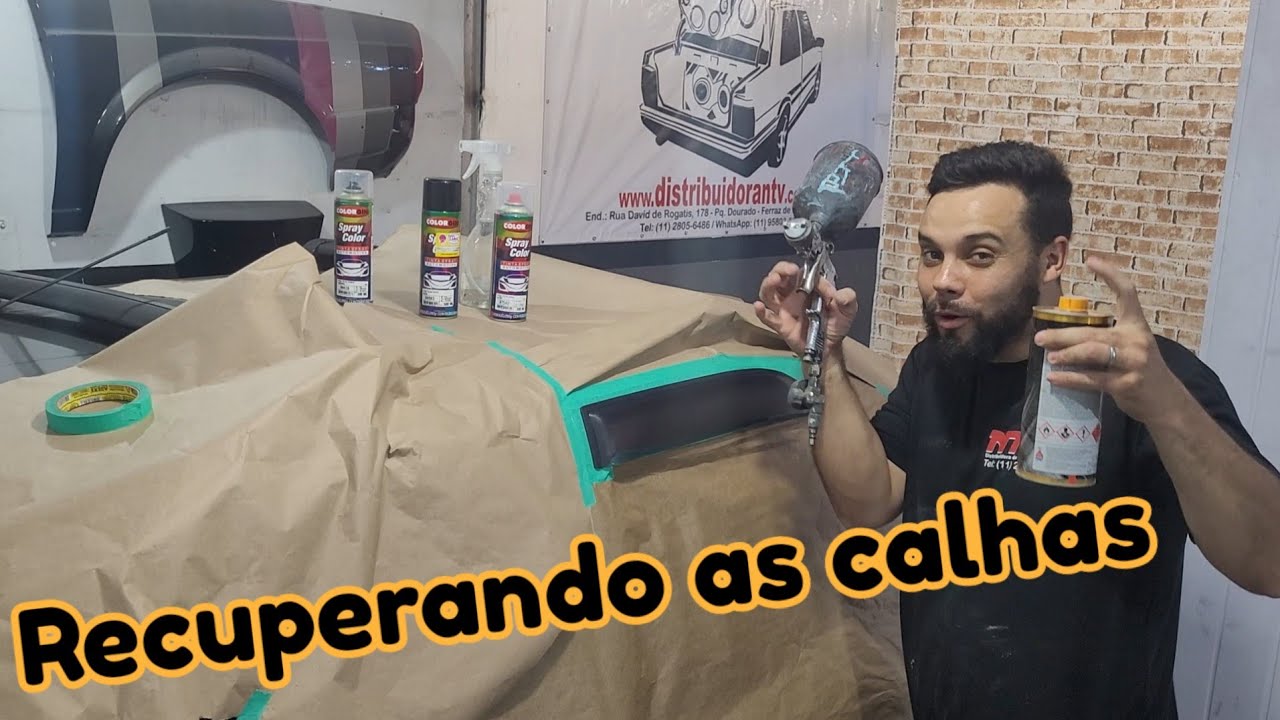 Recuperando as calhas de chuva do carro com spray