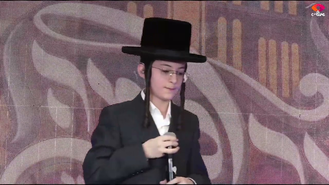 נער הפלא בנצי קלצקין "אב הרחמים" (בעלז) בלווי מקהלת מלכות בניצחו של פנחס בייכלר (ווקאלי)