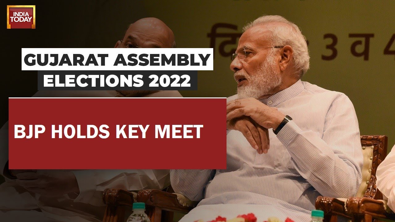 PM Modi Holds Key Meeting Ahead Of Gujarat's Second Phase Election | Gujarat Election 2022