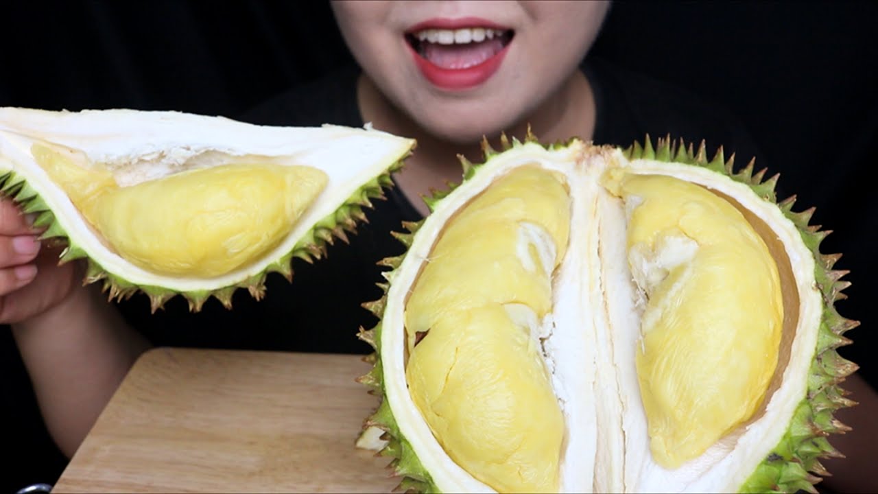 ASMR EATING FRESH DURIAN. ASMR DURIAN. EATING SOUNDS. NO TALKING. MAI ASMR