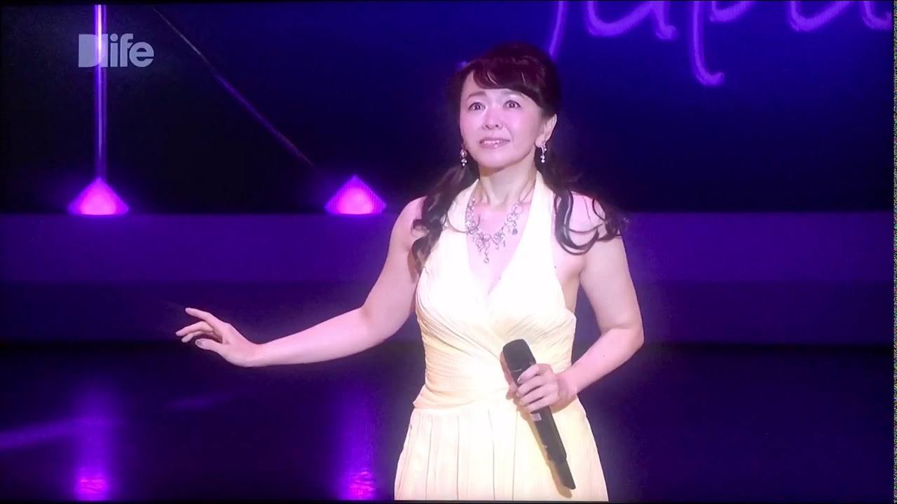 【d23】美女と野獣　愛の芽生え／伊藤えり