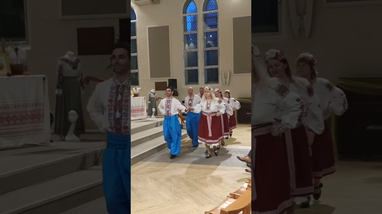 Yi Ukrainian folk dance group