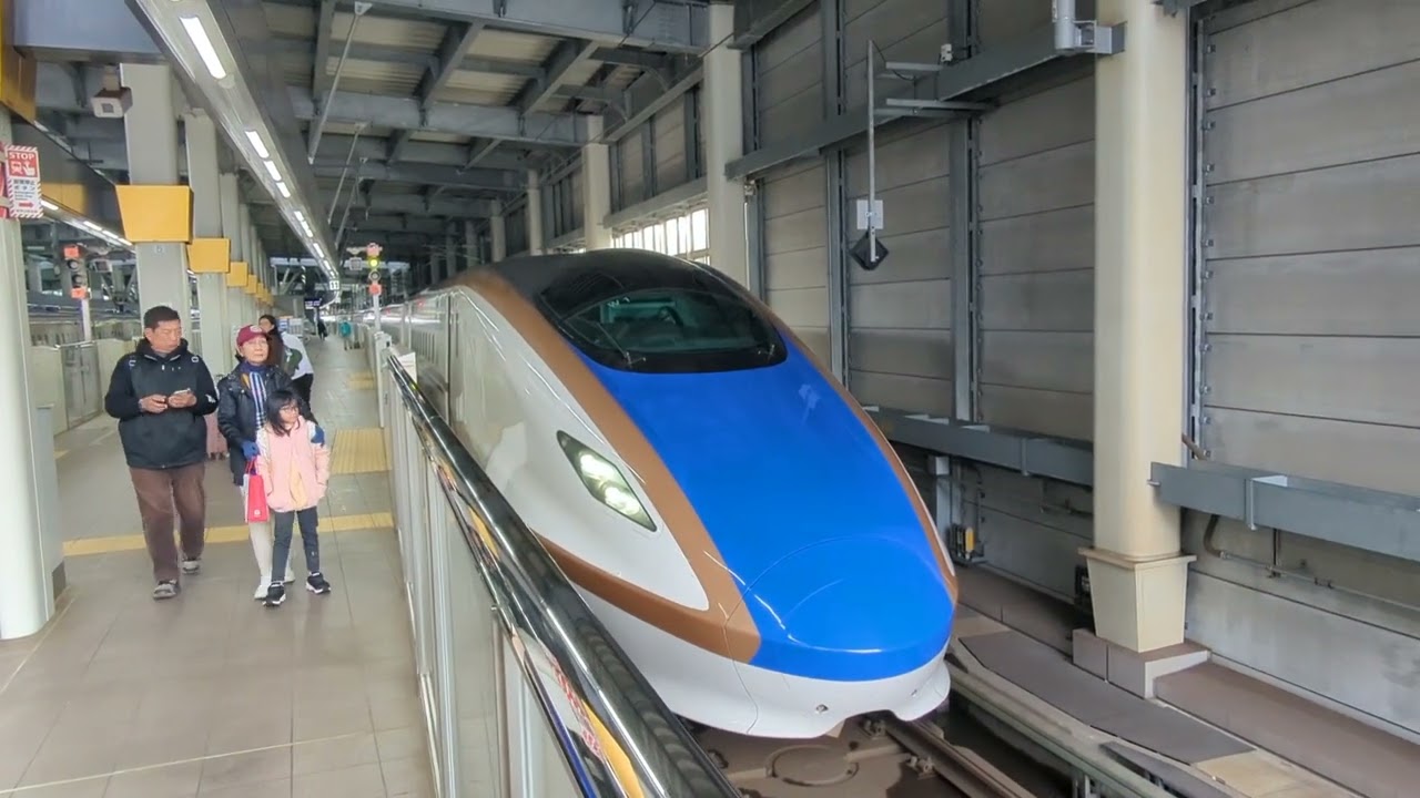 2026年3月19日JR西日本北陸新幹線金沢(駅)W7系W編成運行 13番のりば到着→停車 W3編成553Eはくたか553号金沢着 11番のりば停車中→発車 W1編成1010Eつるぎ10号富山行き