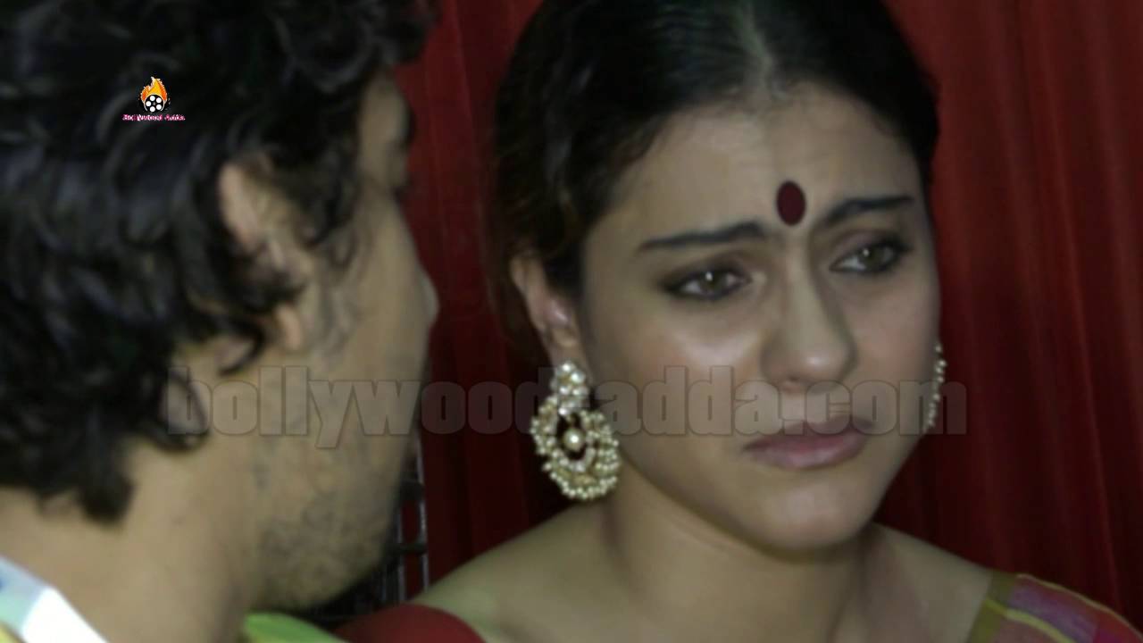 Alia Bhatt & Kajol Visits North Mumbai Durga Pooja 2016