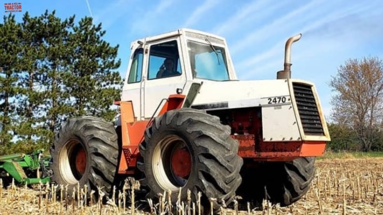 CASE 2470 Traction King Tractor Disking