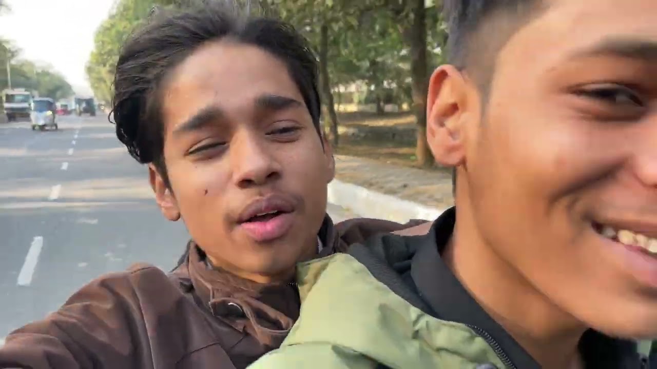 ￼ ￼￼ Gao jarahi Hai Puri family ￼