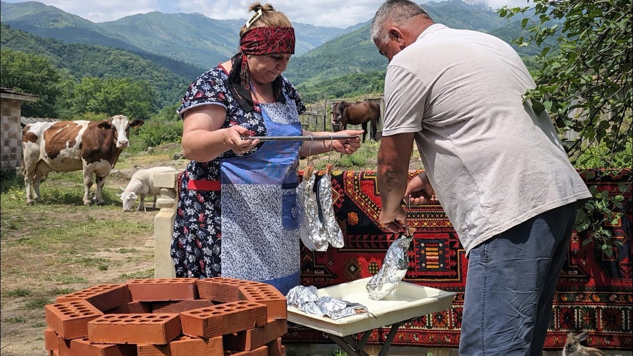Hand - Built Ancient Stone Tandoor Grandma & Grandpa Cook Huge Delicious Meat.