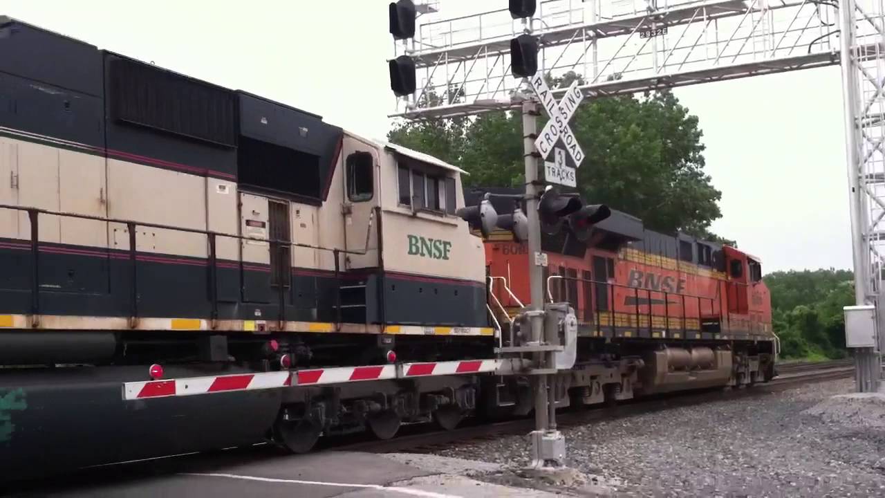Coal train with BN paint SD70MAC