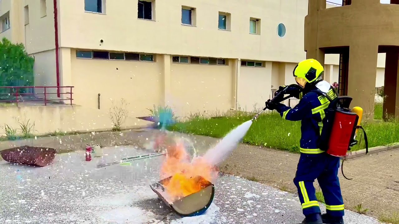 Χρήση των 4 ειδών πυροσβεστήρων στην πράξη.