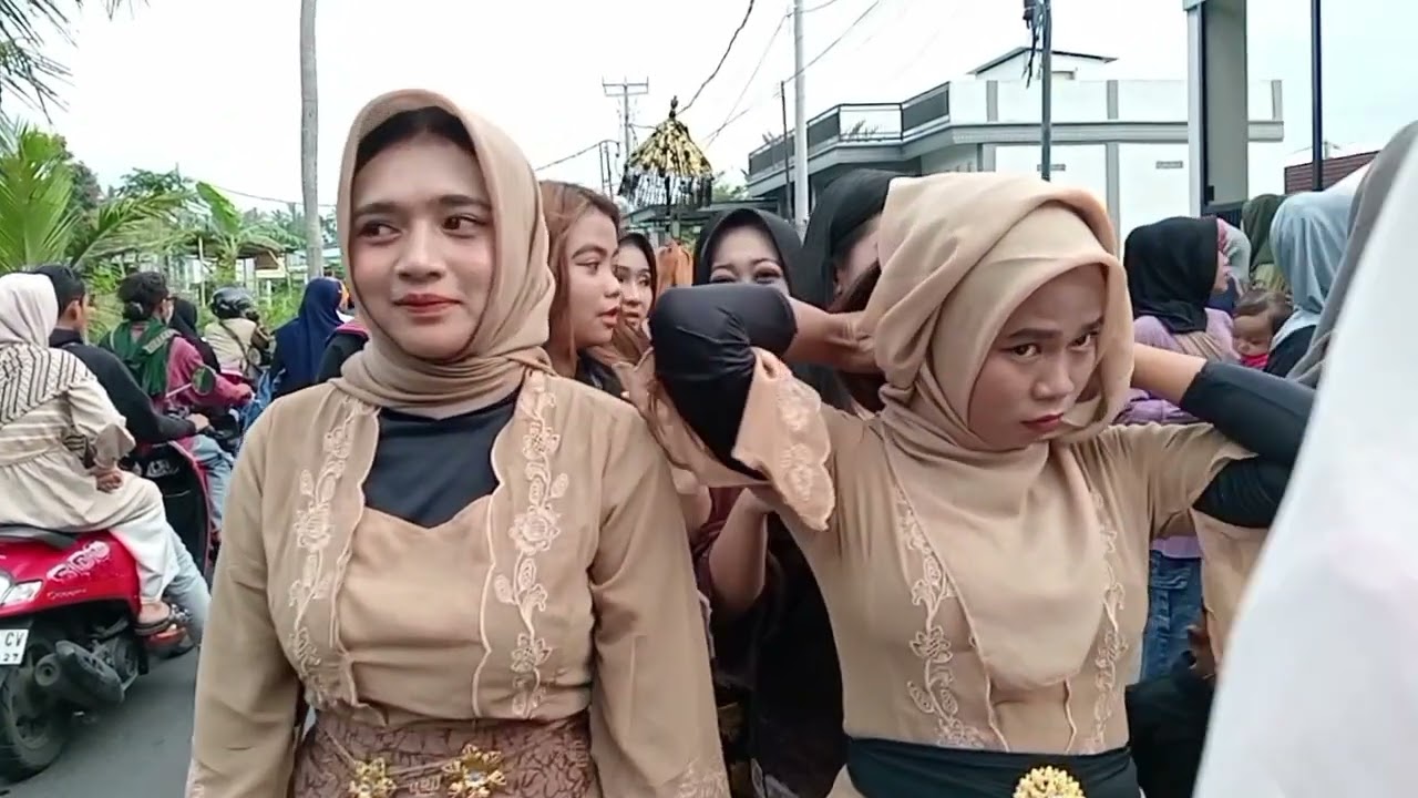 nyongkolang bdesa Sintung viet Sigerongan bersama D' asmara musik
