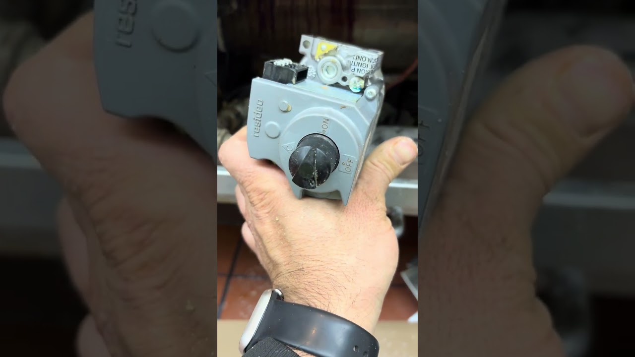 Gas not flowing? Faulty fryer gas valve replacement step-by-step. 🔧🔥 #GasFryerRepair