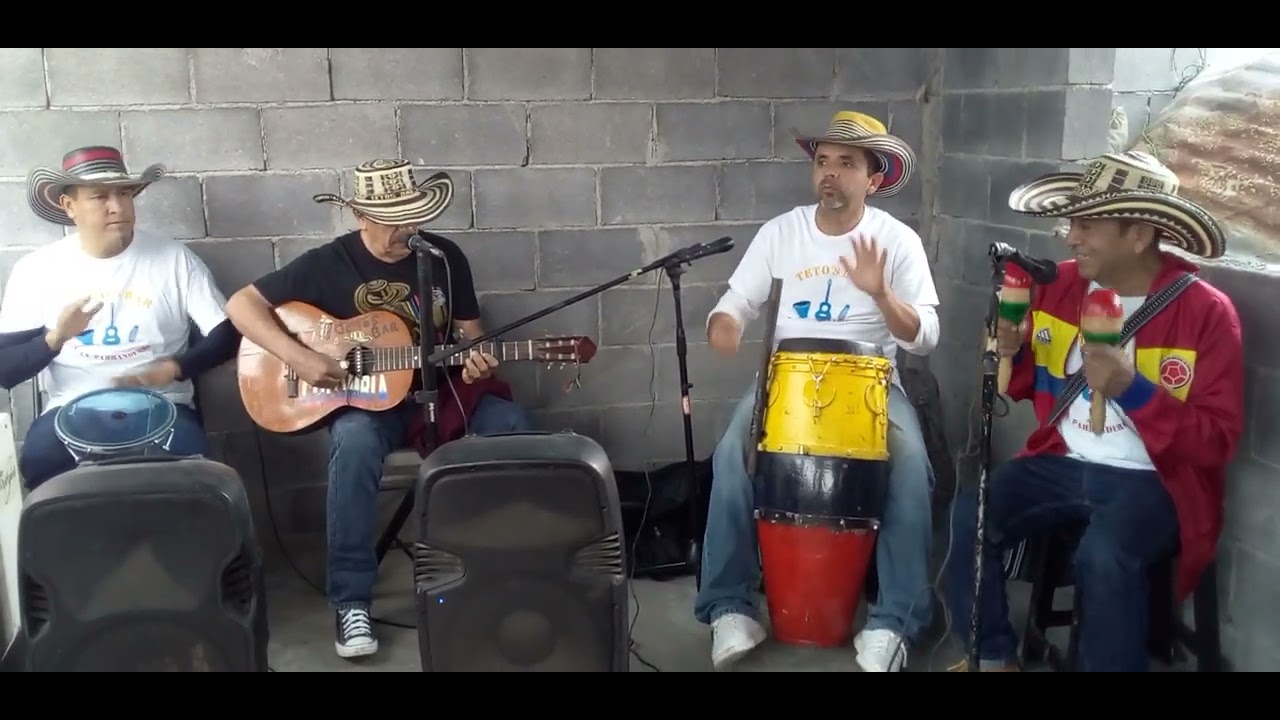 el cacique mocorongo( TETOS BAR)cover
